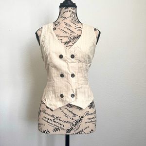 Van Heusen pin stripe vest!!